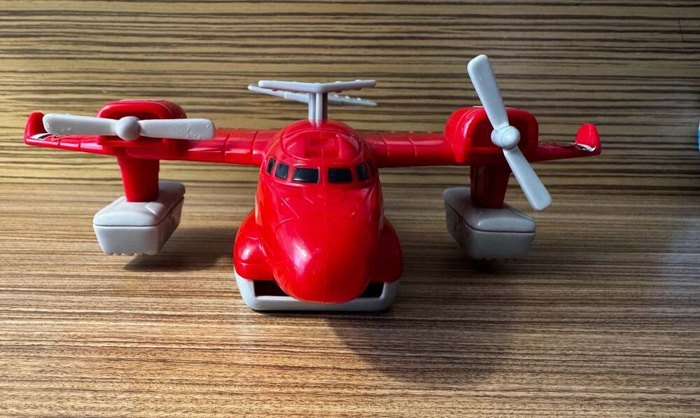 Matchbox Fire Rescue Plane Water Scooper Toy